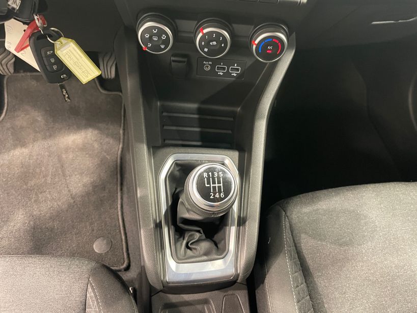 RENAULT CLIO V 2021 - Photo n°24