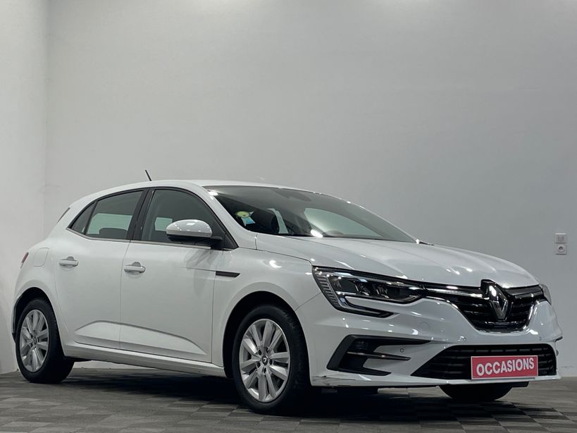RENAULT MEGANE IV BERLINE 2021 - Photo n°2