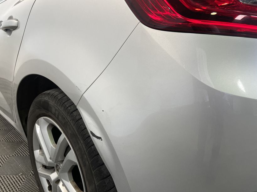 RENAULT MEGANE IV BERLINE BUSINESS 2020 - Photo n°2