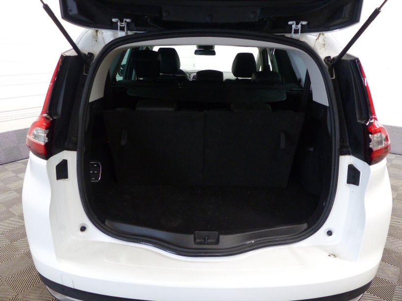 RENAULT GRAND SCENIC IV 2017 - Photo n°11