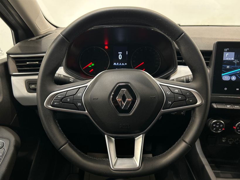 RENAULT CLIO V 2023 - Photo n°11