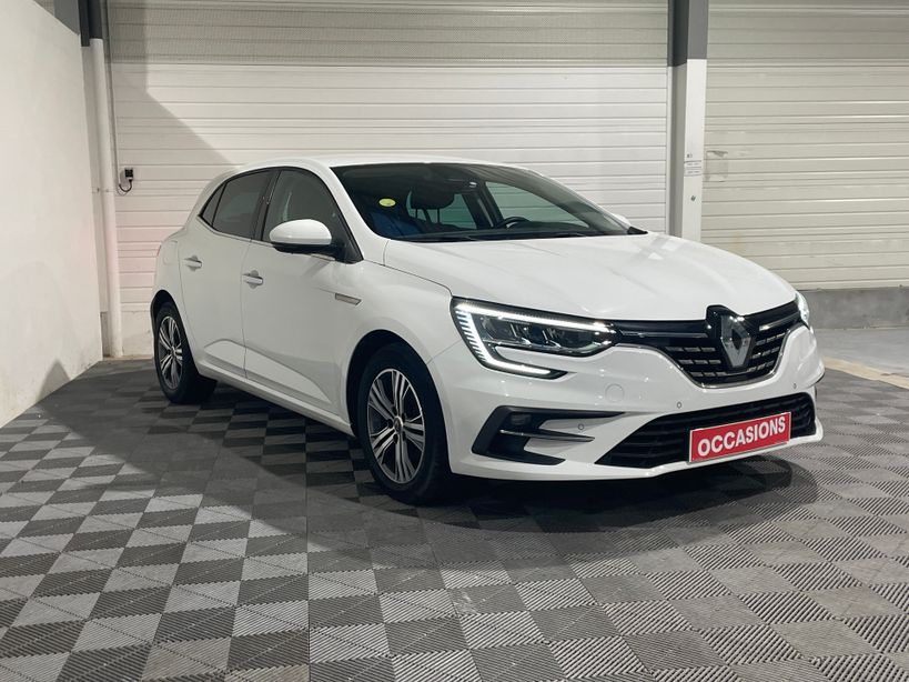 RENAULT MEGANE IV BERLINE 2022 - Photo n°3