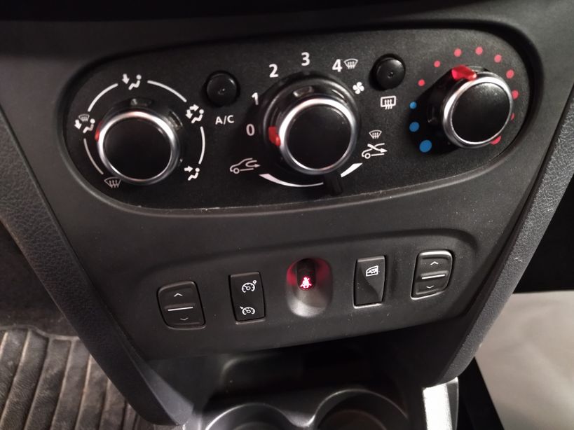 DACIA SANDERO 2018 - Photo n°14