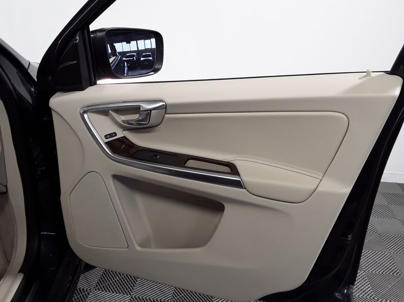 VOLVO XC60 BUSINESS 2017 - Photo n°6