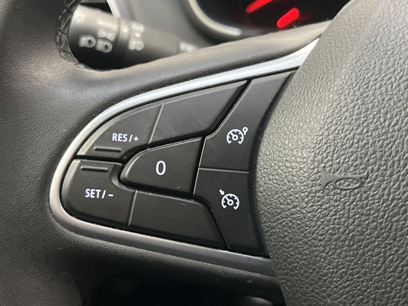 RENAULT MEGANE IV ESTATE 2022 - Photo n°25