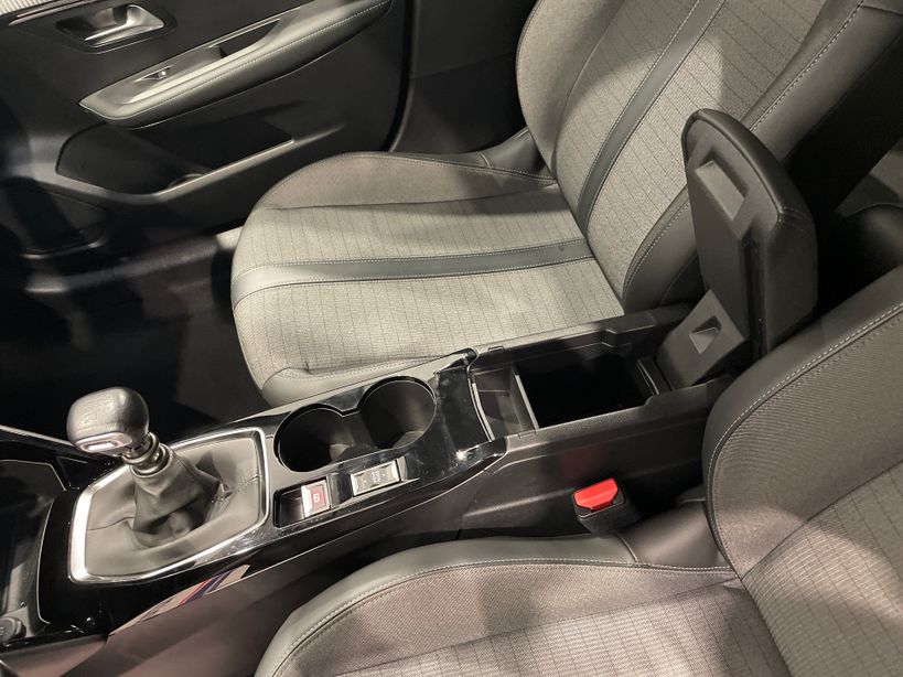 PEUGEOT 208 2023 - Photo n°21