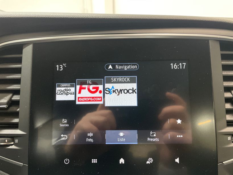 RENAULT MEGANE IV BERLINE 2023 - Photo n°17