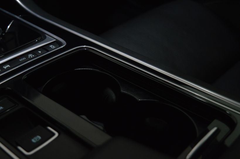 JAGUAR XE 2017 - Photo n°38