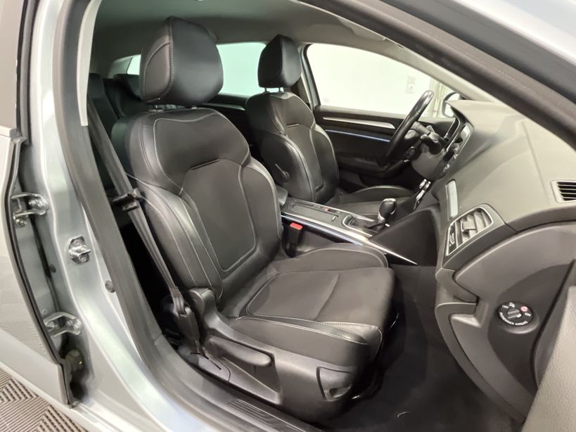 RENAULT MEGANE IV ESTATE 2021 - Photo n°42