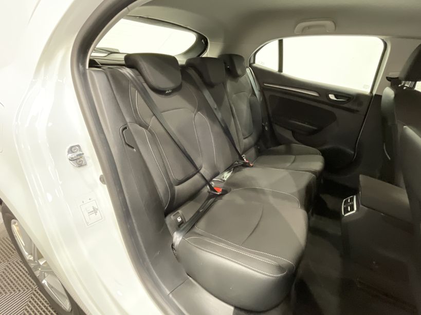 RENAULT MEGANE IV BERLINE 2021 - Photo n°41
