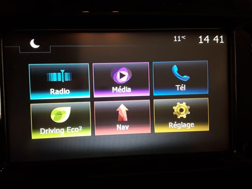 RENAULT CLIO IV 2018 - Photo n°8
