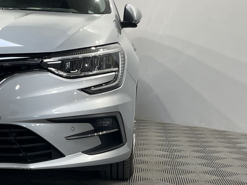 RENAULT MEGANE IV ESTATE 2022 - Photo n°7