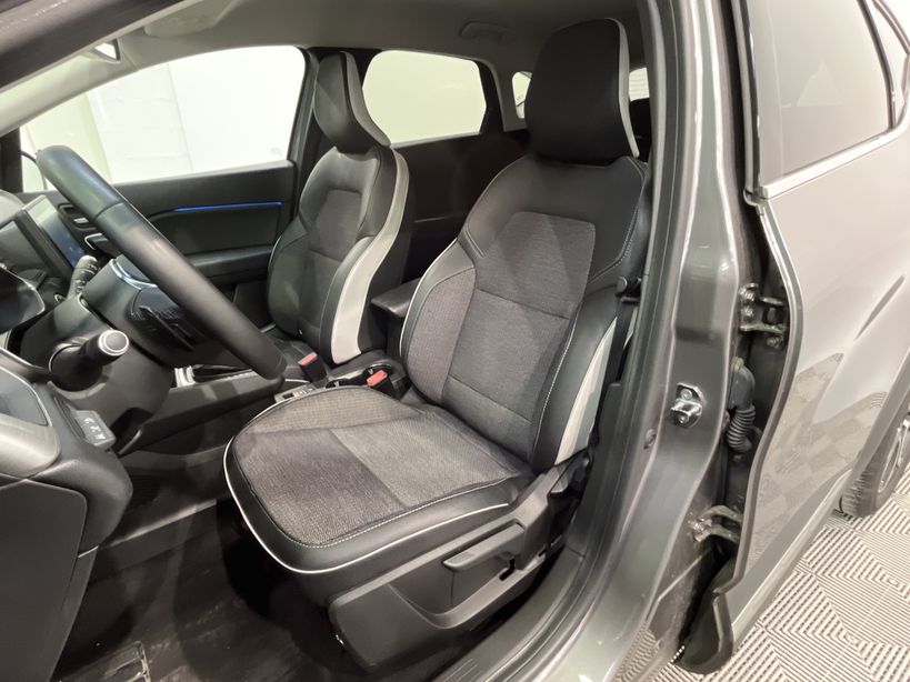 RENAULT CAPTUR 2021 - Photo n°10