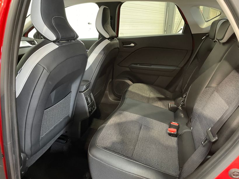 RENAULT CAPTUR 2022 - Photo n°12