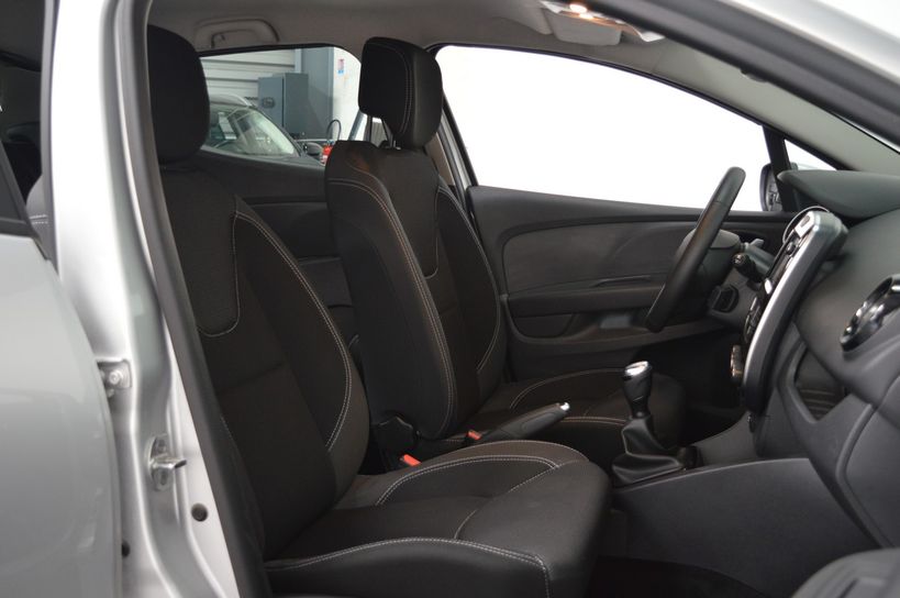 RENAULT CLIO IV 2018 - Photo n°8