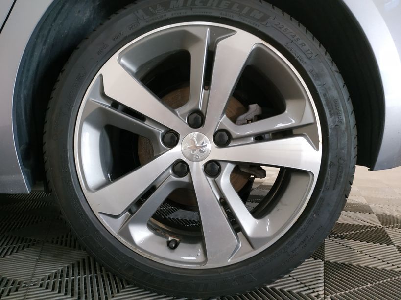 PEUGEOT 308 2021 - Photo n°19