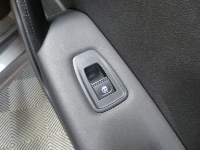 RENAULT CAPTUR 2021 - Photo n°28