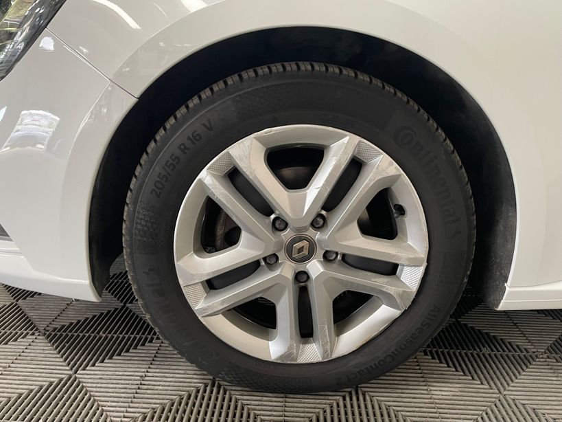 RENAULT MEGANE IV BERLINE BUSINESS 2020 - Photo n°3