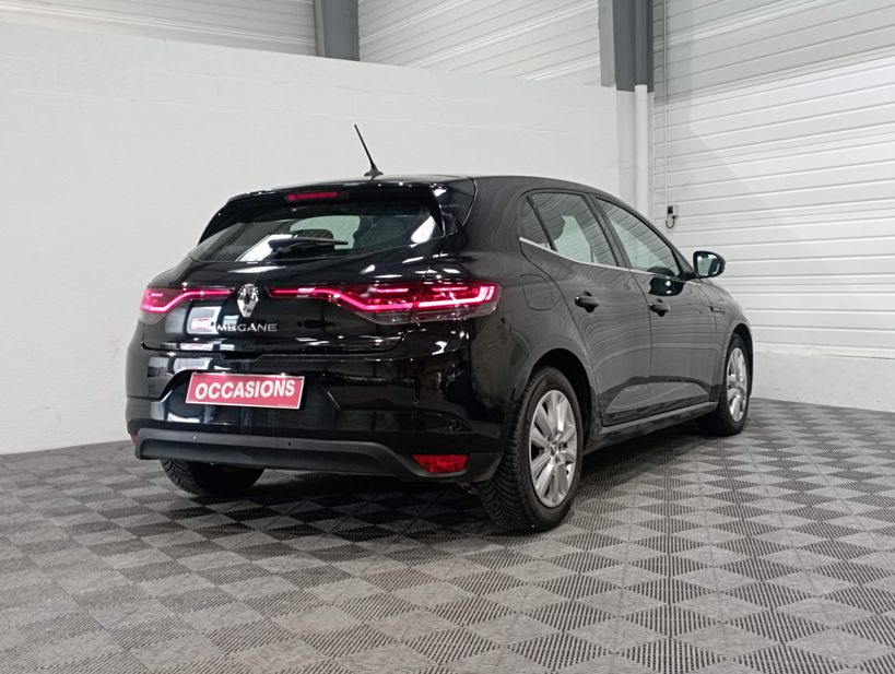 RENAULT MEGANE IV BERLINE 2021 - Photo n°6