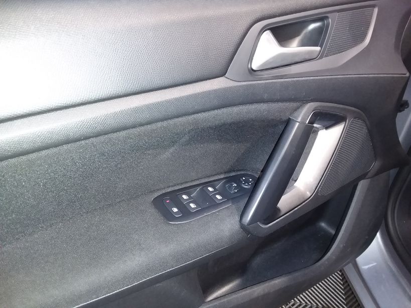 PEUGEOT 308 2018 - Photo n°11