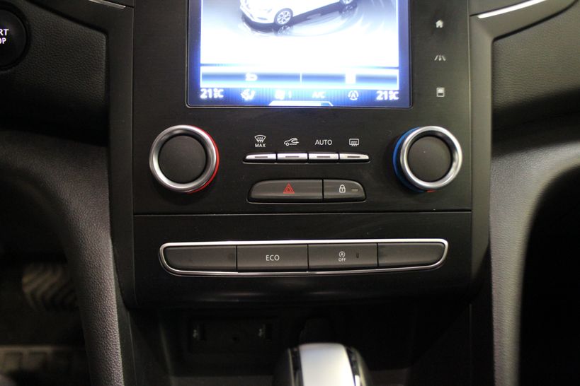 RENAULT MEGANE IV BERLINE 2019 - Photo n°13