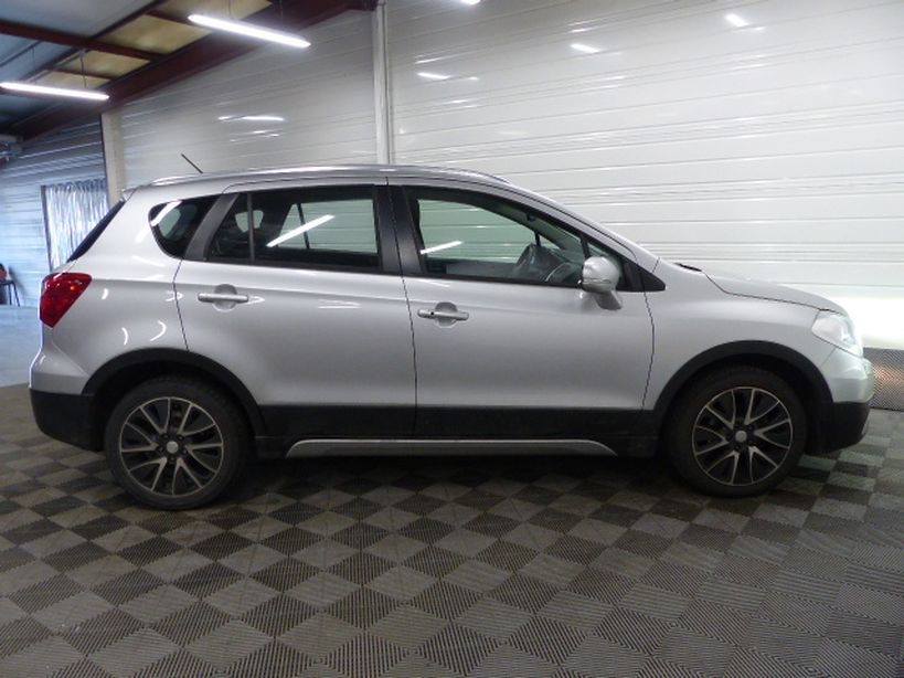 SUZUKI SX4 S CROSS 2014 - Photo n°14
