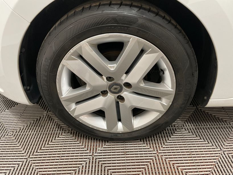 RENAULT CLIO V 2021 - Photo n°10