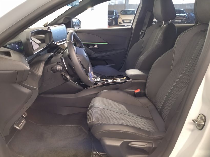 PEUGEOT 208 2020 - Photo n°11