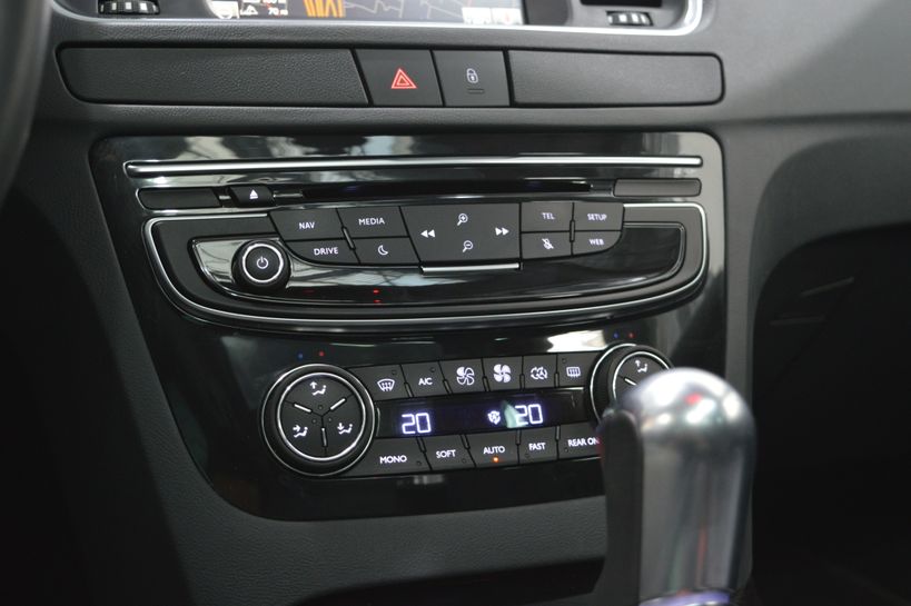 PEUGEOT 508 RXH 2015 - Photo n°13