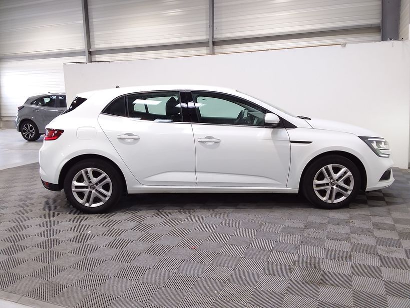 RENAULT MEGANE IV BERLINE BUSINESS 2016 - Photo n°8