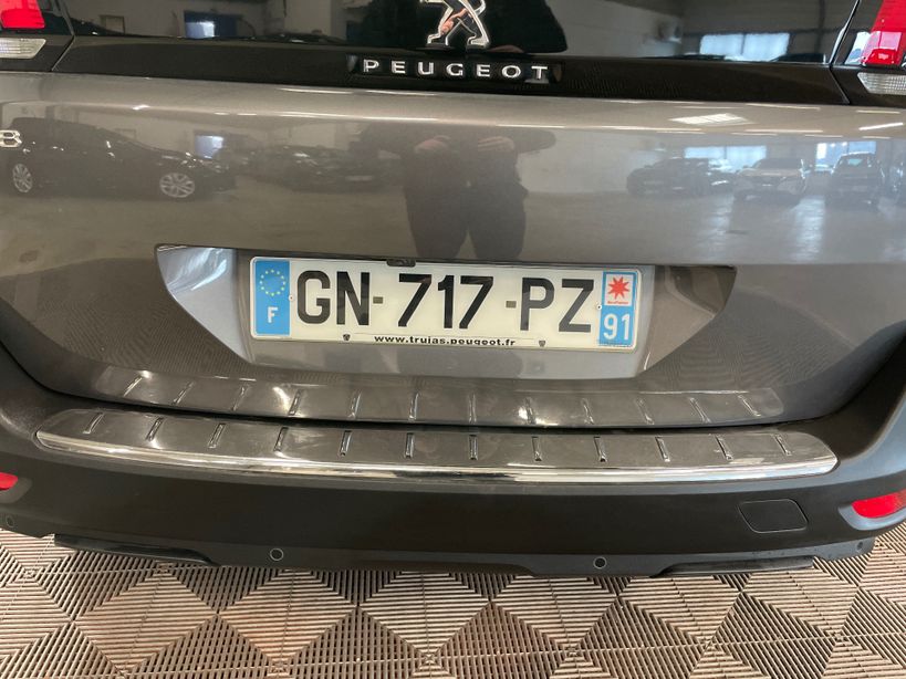 PEUGEOT 5008 2023 - Photo n°1