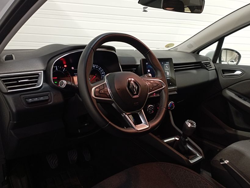 RENAULT CLIO V 2019 - Photo n°12