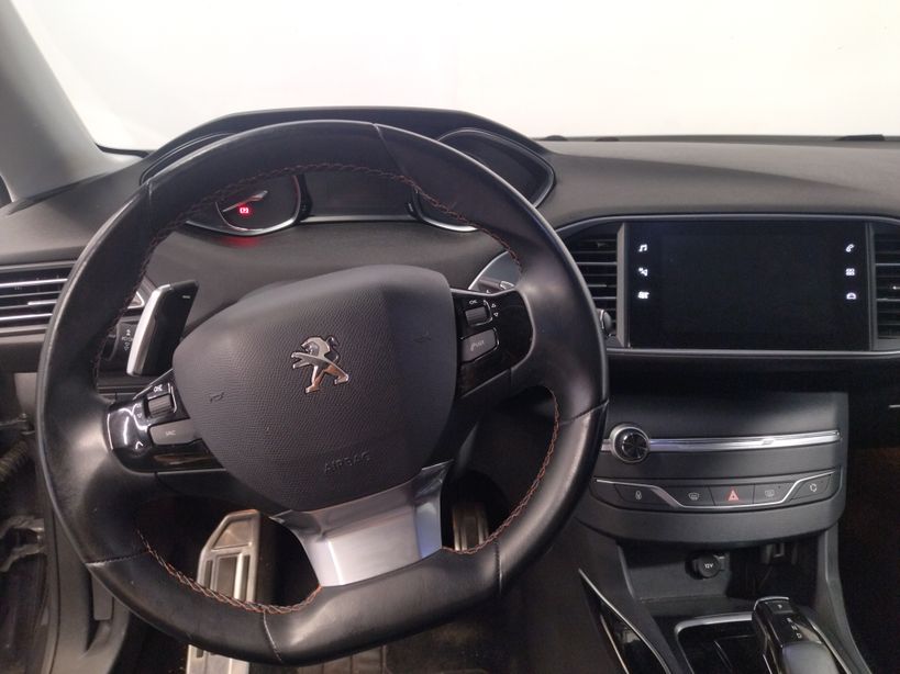 PEUGEOT 308 2020 - Photo n°12