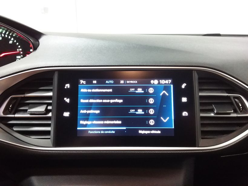 PEUGEOT 308 2020 - Photo n°17