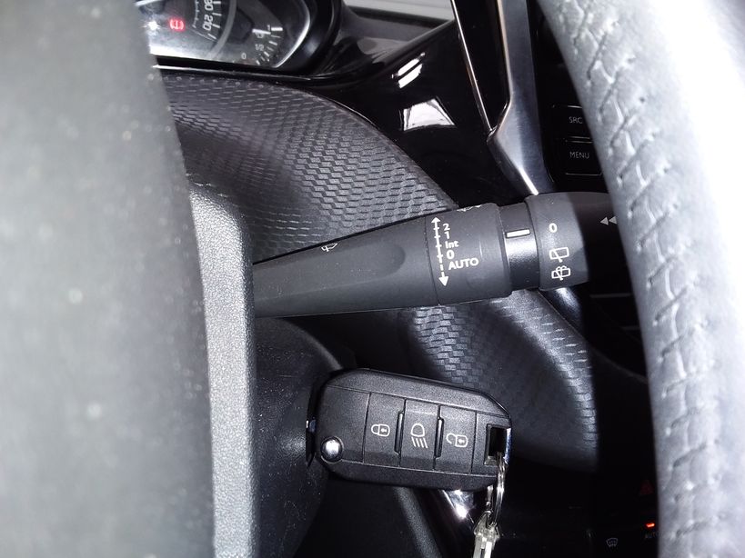 PEUGEOT 2008 2019 - Photo n°14