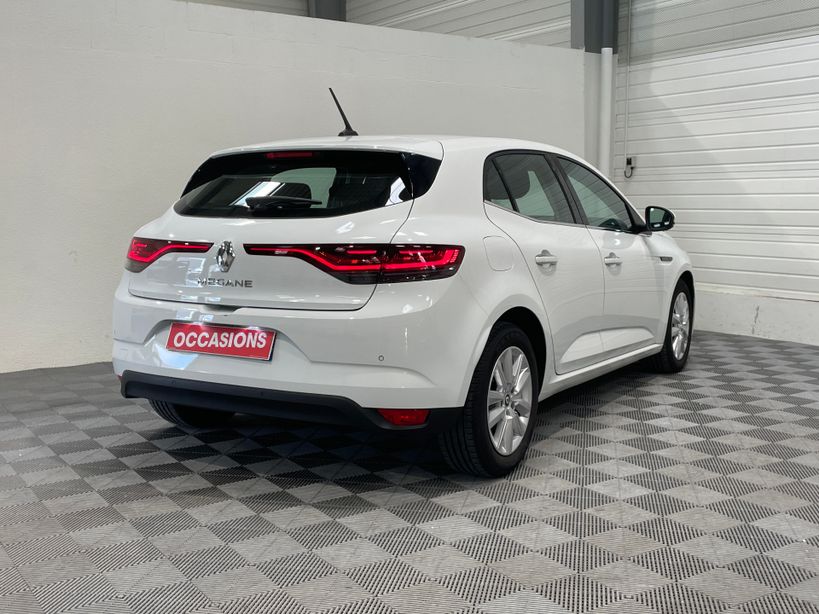 RENAULT MEGANE IV BERLINE 2021 - Photo n°5