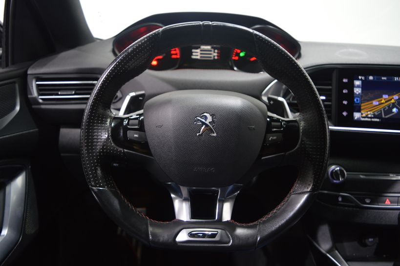 PEUGEOT 308 2016 - Photo n°11