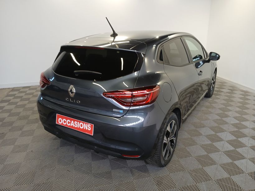 RENAULT CLIO V 2022 - Photo n°2