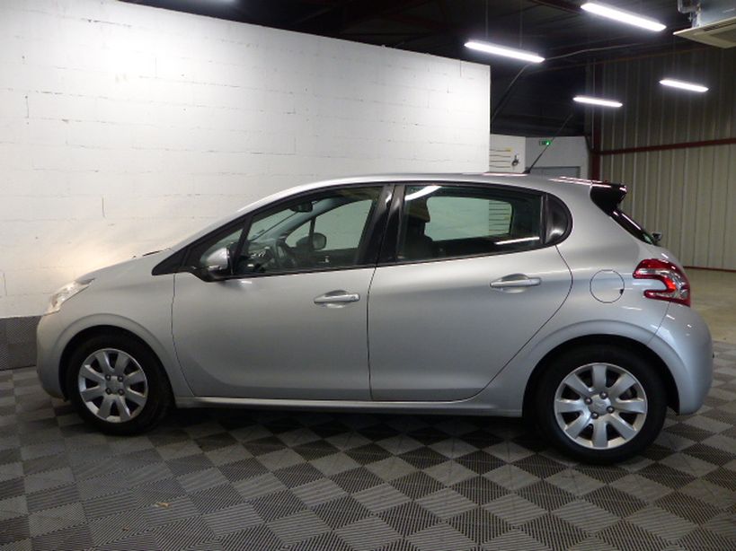 PEUGEOT 208 2013 - Photo n°25