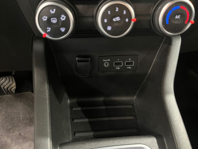 RENAULT CLIO V 2021 - Photo n°23