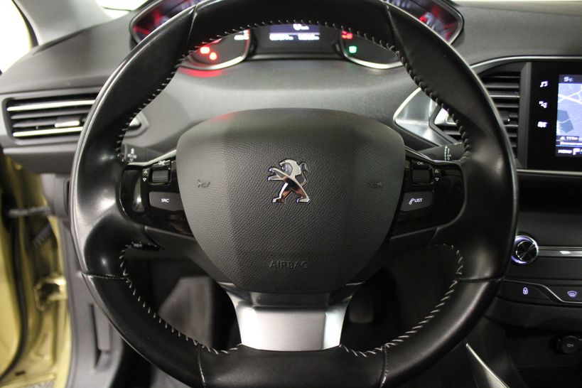 PEUGEOT 308 2018 - Photo n°26