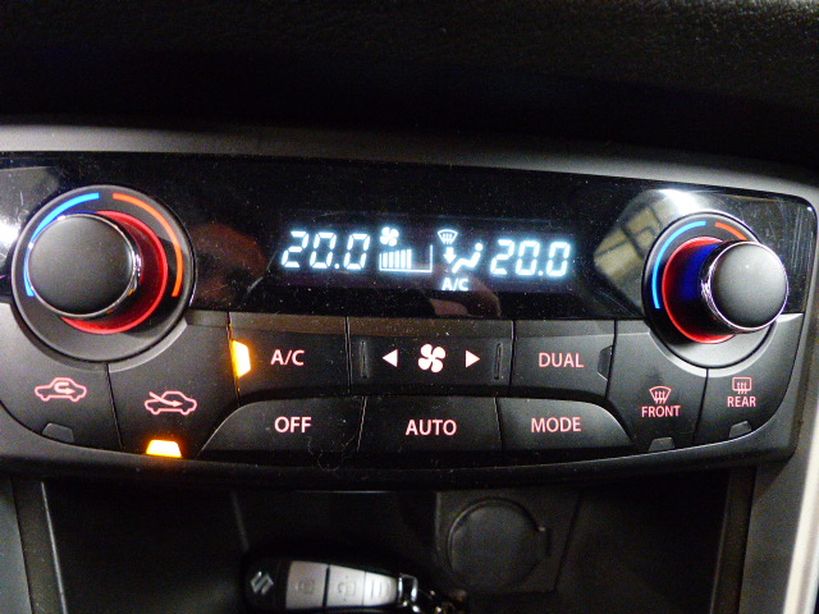 SUZUKI SX4 S CROSS 2014 - Photo n°19