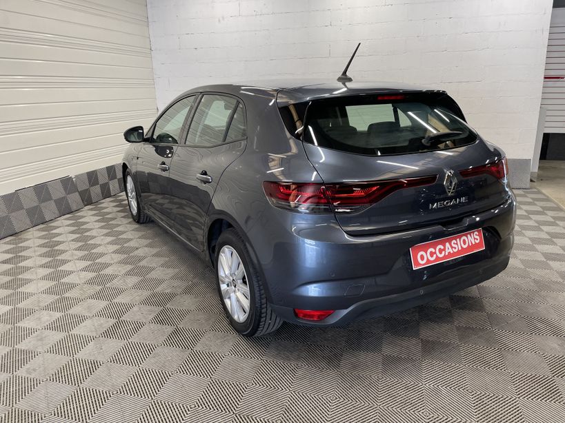 RENAULT MEGANE IV BERLINE 2022 - Photo n°8