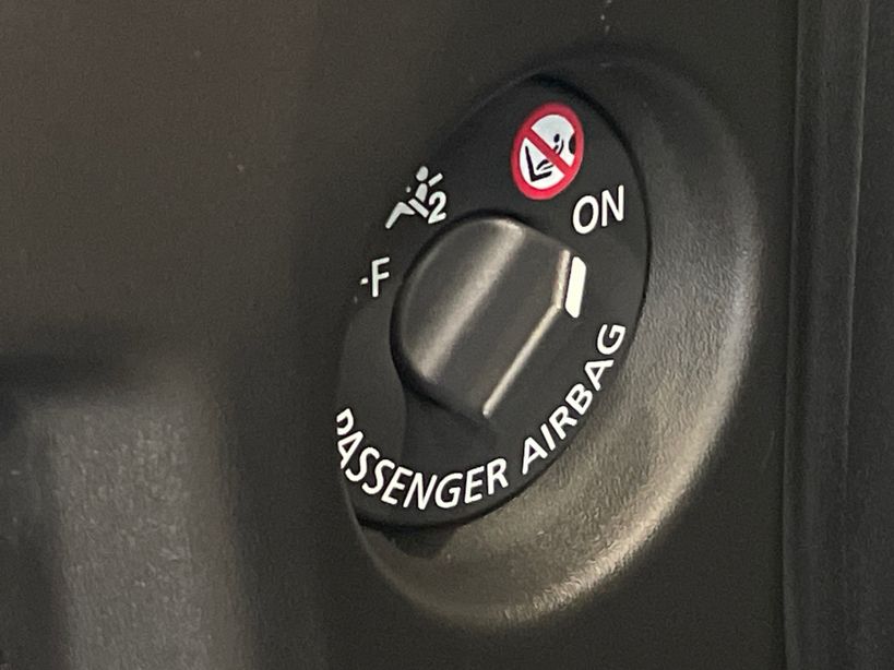 RENAULT MEGANE IV BERLINE 2021 - Photo n°44