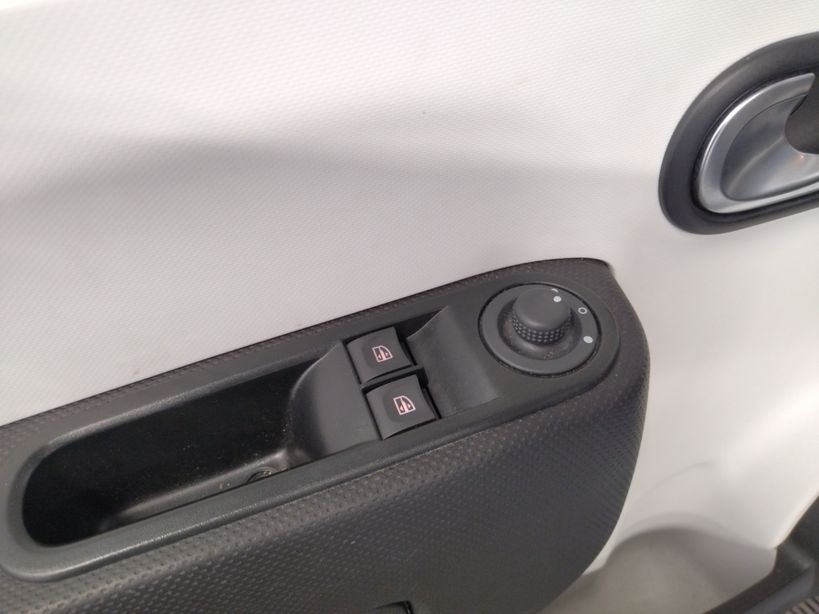 RENAULT TWINGO III 2021 - Photo n°23