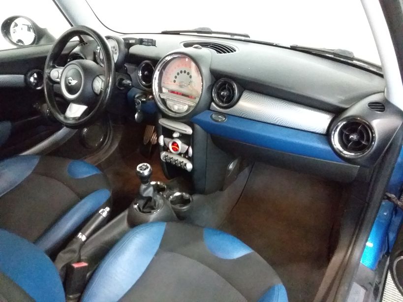 MINI HATCH R56 2010 - Photo n°7