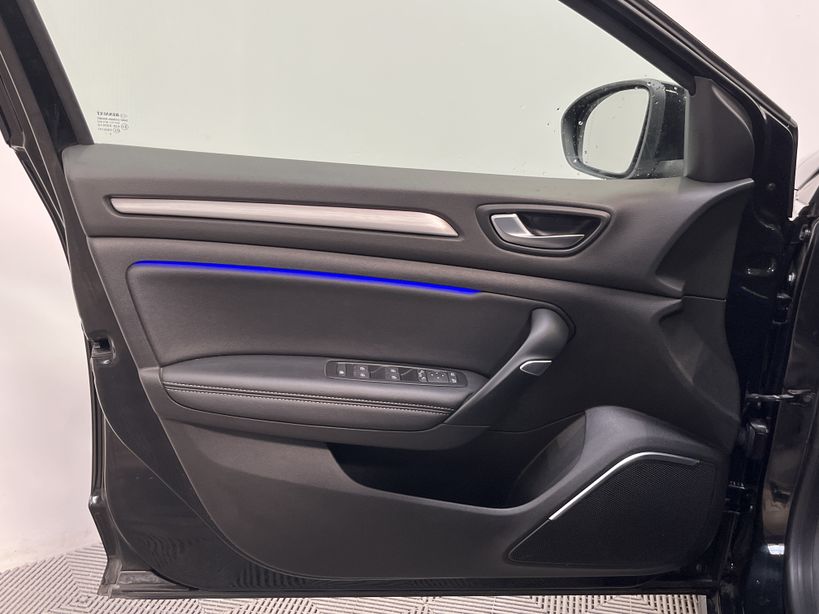 RENAULT MEGANE IV BERLINE 2020 - Photo n°34