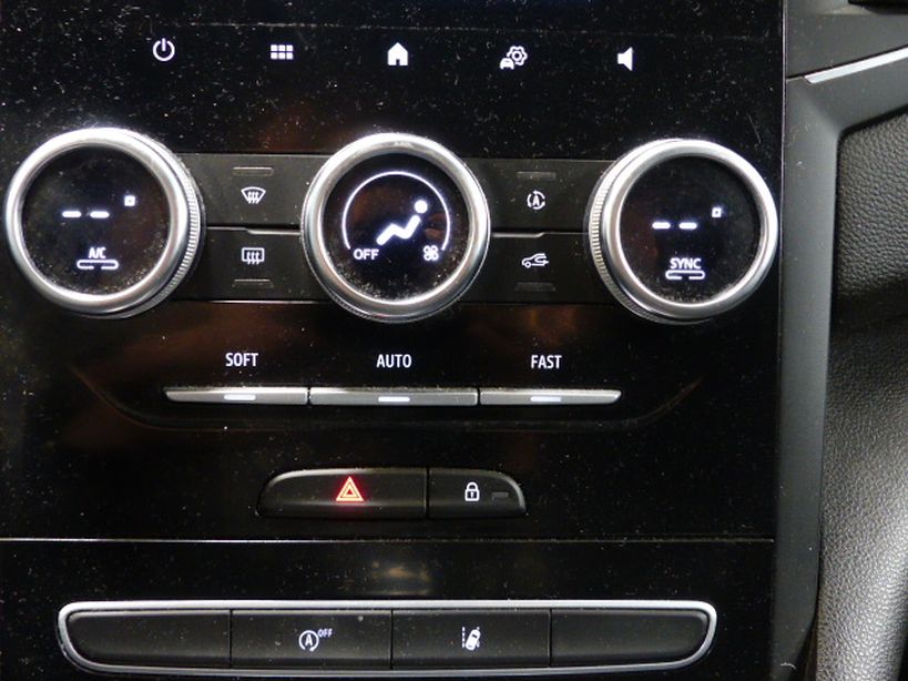 RENAULT MEGANE IV ESTATE 2020 - Photo n°19