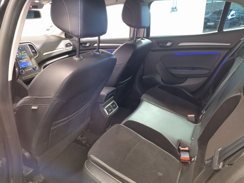 RENAULT MEGANE IV BERLINE 2020 - Photo n°21
