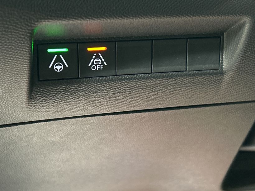 PEUGEOT 208 2023 - Photo n°32
